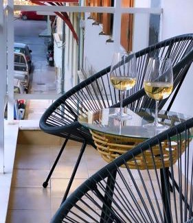 Koum Kapi Apartment | Elegant SK Luxury Residence: Rated 9.7/10 & Family-Friendly