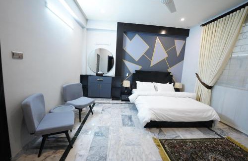 E-11 Sector House | Budget-Friendly SK Residence with Breakfast & Family Amenities