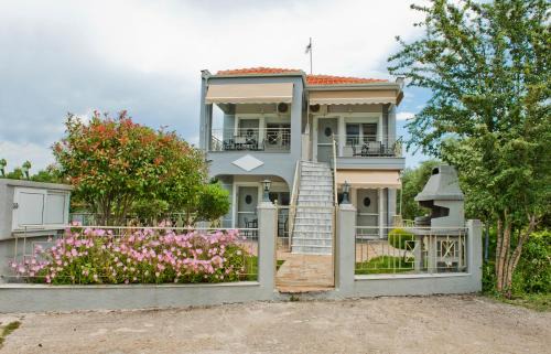 Chrisi Akti Apartment | Pet-Friendly SK Suites Thassos - Guest Rated 9.7/10