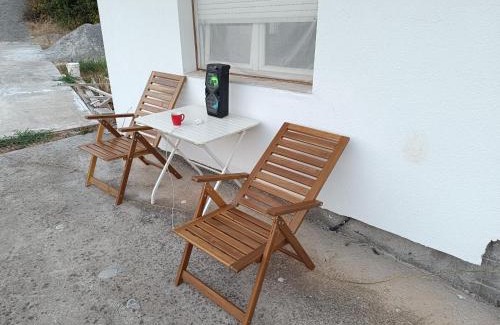 Karuc House | Unforgettable Stays at Skadar Lake Sara - Pet Friendly & Oceanfront