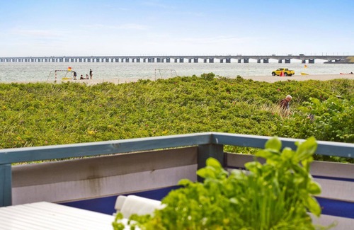 Nyborg Cottage | Beachfront Skærven Cottage: Ocean Views and Relaxation