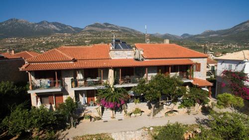 Agios Nikolaos Apartment | Family-Friendly Skafidakia with Top Guest Rating of 9.4