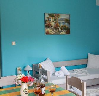Agios Nikolaos Apartment | Family-Friendly Skafidakia with Top Guest Rating of 9.4