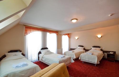 Ludzmierz Hotel | Skalny Dworek: Top-Rated Stay with Hot Tub & Restaurant