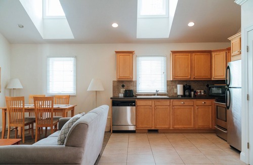 Sennett Hotel | Top-Rated Skaneateles Suites with Spa & Breakfast Included