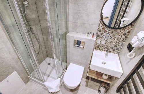 Kryspinow Apartment | Discover Skansen Forest: Pet-Friendly Retreat with Breakfast