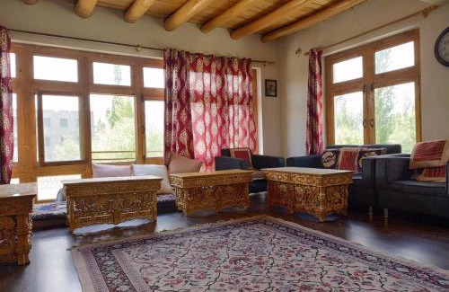 Leh House | Discover Skara Shangara Homestay: 10/10 Guest Rated Retreat
