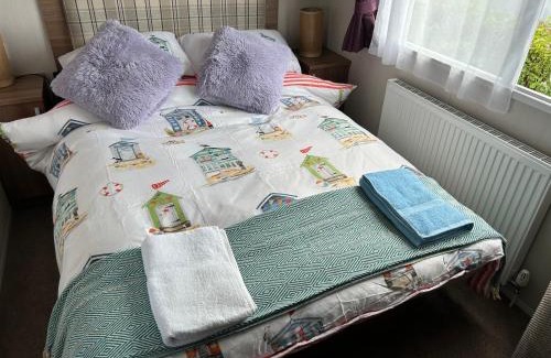 Skegness House | Skegness - Butlins Site -3Bed Caravan -PetFriendly