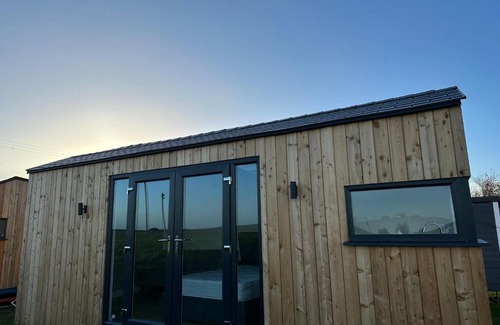 Skegness House | Pet-Friendly Skegness Lodges with Hot Tub Amenities