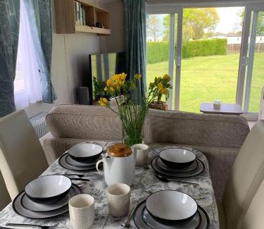 Skegness Resort | Family-Friendly Ocean View Caravan at Skegness North Shore