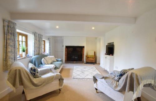 Woodbridge House | Pet-Friendly Retreat at Skelder, Parham - Rated 9/10!