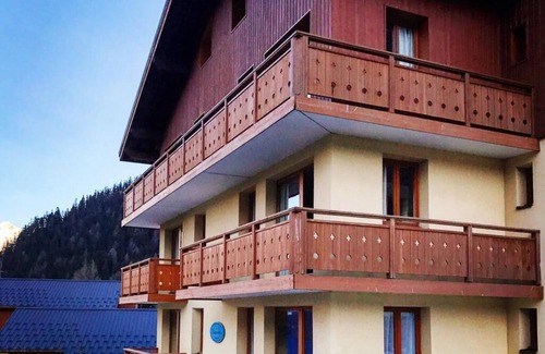 Valfrejus Apartment | Comfortable Ski Apartment for 4-6 Near Valfréjus Slopes