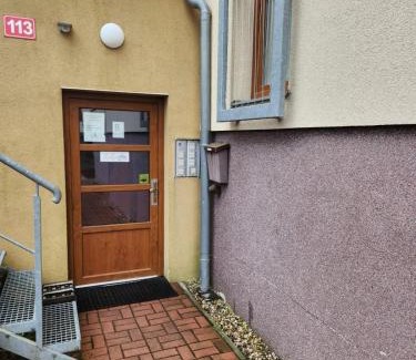 Loucna Pod Klinovcem Apartment | Pet-Friendly Ski & Bike Apartment in Klínovec - Highly Rated!