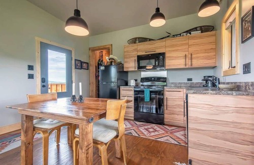 Driggs House | Inviting Ski Cabin with Teton Views and Family-Friendly Perks