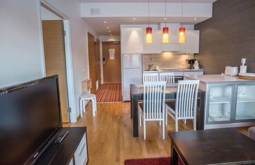 Yllas House | Exclusive Lake View Ski Chalet 6206 with Spa & Breakfast