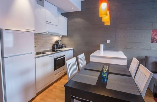 Yllas House | Exclusive Lake View Ski Chalet 6206 with Spa & Breakfast