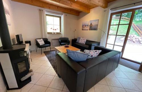 Rudnik u Vrchlabi House | Welcoming Chalet Near Ski Area in Javorník - Rated 9/10