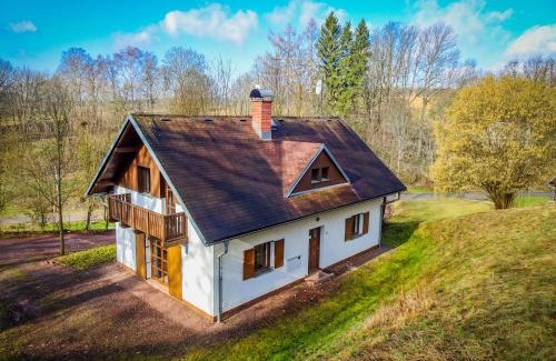 Rudnik u Vrchlabi House | Welcoming Chalet Near Ski Area in Javorník - Rated 9/10