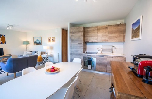 Vaujany Ski Chalet | Cozy Ski Chalet in Vaujany with Breathtaking Views