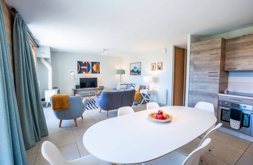 Vaujany Ski Chalet | Cozy Ski Chalet in Vaujany with Breathtaking Views