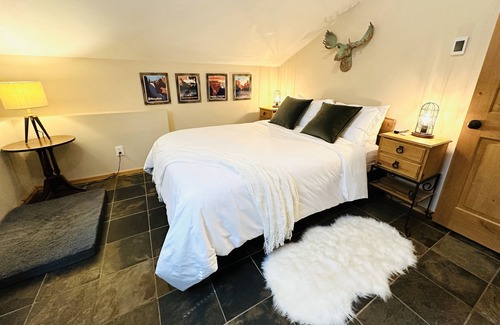 Nederland Cabin | Ski Eldora! Rustic & Contemporary Caribou Creek Adventure Cabin in Nederland