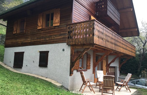 Vacheresse Apartment | Cozy Apartment in Portes du Soleil with Pool & Kitchen