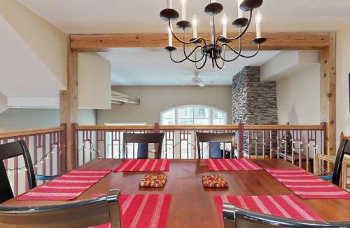 Stratton Mountain Apartment | Ski Happy