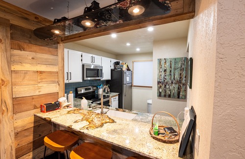 Brian Head Condo | Perfect 2 Br/2 Ba Condo for Skiing and Hiking Adventures