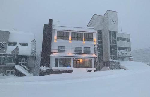 Yuzawa-machi House | Family-Friendly Retreat at SKI House石打ハツカ口スキー場内