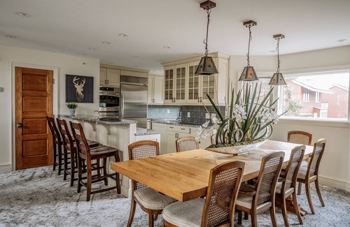 Stratton Mountain House | Cozy Ski Retreat with Hot Tub, Fireplace & Village Views