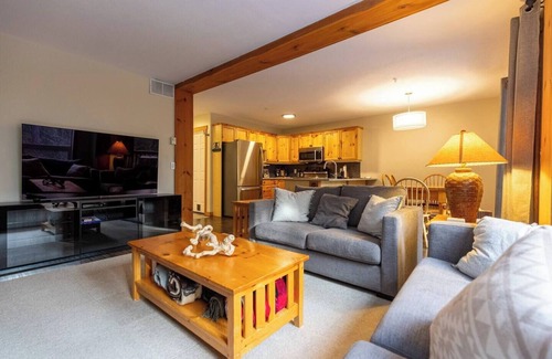 East Kootenay Condo | Ski In Back to your Private Hot Tub. Dog Friendly.