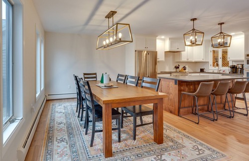 East Burke Condo | Inviting Ski-in Condo with Hot Tub on Burke Mountain!