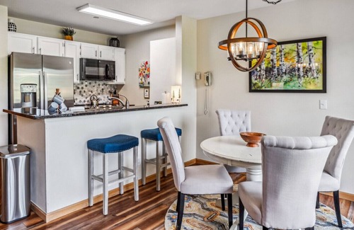 Historic District Condo | Exceptional Ski-In Condo in Downtown with Spa and Pool