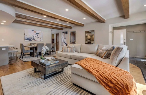 Aspen Apartment | Guest Rated 10/10: Aspen Condo with Pool & Ocean View