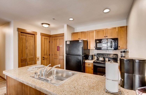 Copper Mountain Condo | Premier Ski-in/Out Village Penthouse with Private Hot Tub