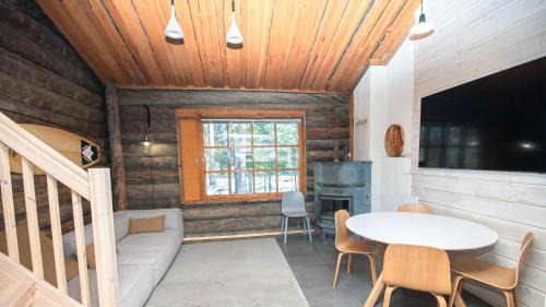 Pyhatunturi Ski Chalet | Unforgettable Ski-in-out Experience at FreeRider Hotel