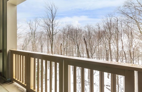 Stowe Area Apartment | Perfect Ski In/Out Studio at Lodge at Spruce Peak