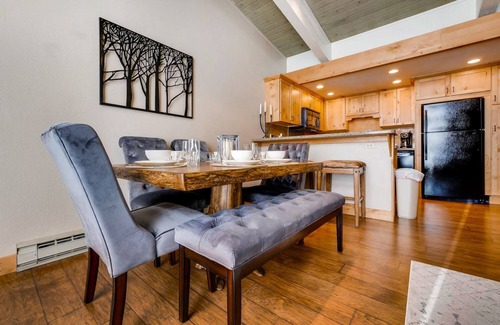 Steamboat Springs Condo | Inviting Ski-In/Ski-Out Condo with Spa, Gym & Pool Access