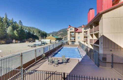 Red River Apartment | Scenic Red River Retreat with Balcony and Mountain Views