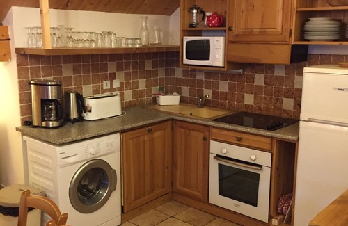 Oz Apartment | Explore Ski-in/Ski-out Apartment with Wellness Amenities