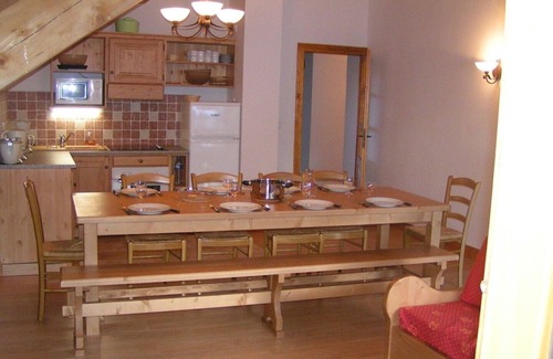 Oz Apartment | Explore Ski-in/Ski-out Apartment with Wellness Amenities
