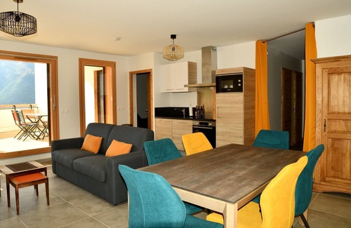 Oz Apartment | Prime Ski-In, Ski-Out Apartment at Alpes D'Huez Grand Domaine