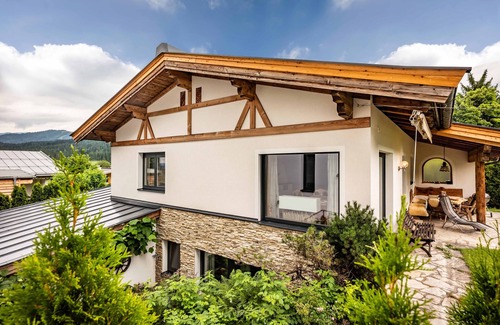 Sankt Johann in Tirol House | Unbeatable Ski In - Ski Out Access at Eichenhof Lifts