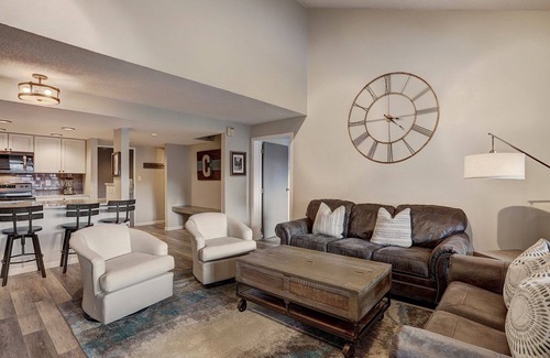 Copper Mountain Village Condo | Elegant Ski-In/Ski-Out Retreat with Spa & Hot Tub
