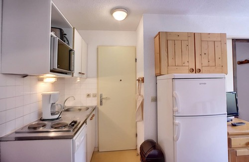 Les Bruyeres Apartment | Cozy 1-Bedroom Apartment in Les Menuires for Four Guests
