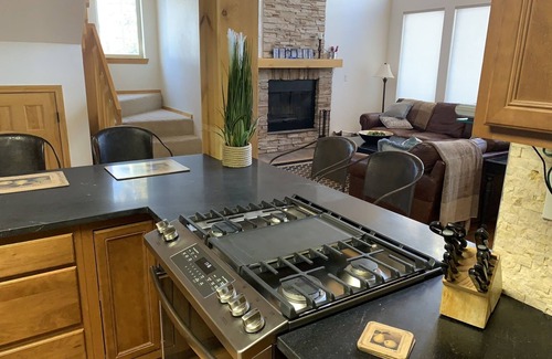 Angel Fire House | Premier Ski-in, Ski-Out 4 Bedroom Home with Hot Tub