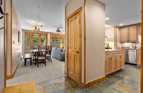 River Run Condo | Ski-In/Ski-Out Condo in Keystone w/2 Private Balconies Overlooking the Pool!