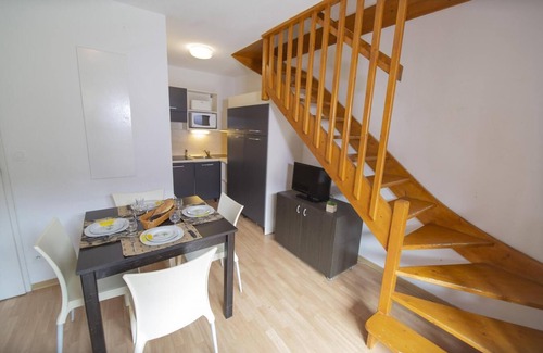 Les Orres Apartment | Relaxing Getaway in Les Orres with Pool & Balcony Access