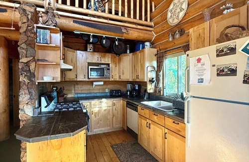Powder Mountain Cabin | Unforgettable Ski in - Ski out Log Cabin at Powder Mountain