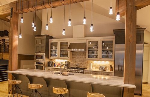 Peak 8 House | Experience Ski-in/Ski-Out Comfort at Meadows Lane Retreat